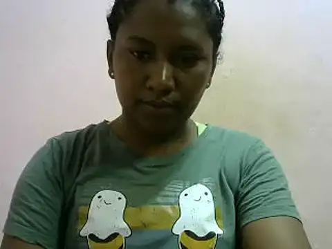Snapshot of cutybigass chatting on 03-10-25, 07:32 cutybigass online show from 03-10-25, 07:32