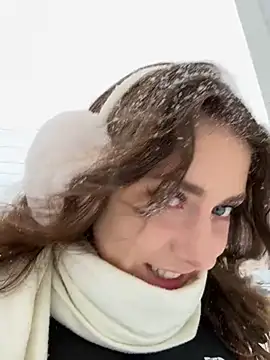 MariiD online show from 12-16-24, 09:57