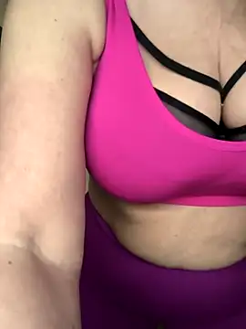 missjenn x online show from 11-24-25, 06:46