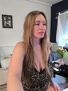 missjenn x online show from 03-11-26, 06:19