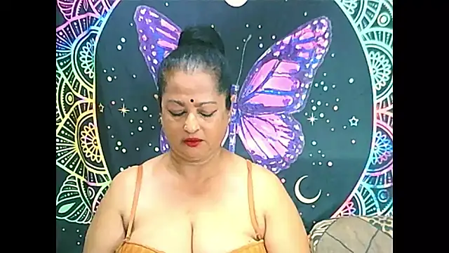 Snapshot of matureindian chatting on 02-22-25, 11:03 matureindian online show from 02-22-25, 11:03