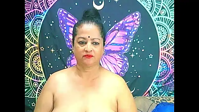 Snapshot of matureindian chatting on 02-23-25, 08:44 matureindian online show from 02-23-25, 08:44