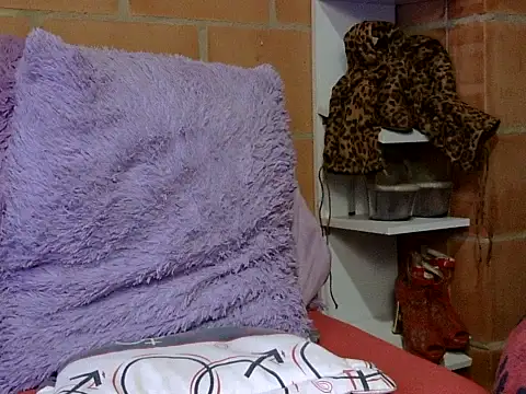 Snapshot of pamelasophia19 chatting on 11-01-25, 12:01 pamelasophia19 online show from 11-01-25, 12:01