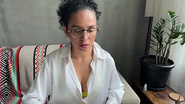 illaroom online show from 05-26-26, 07:32