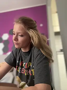 AnastasiaAniess online show from 03-19-25, 09:28