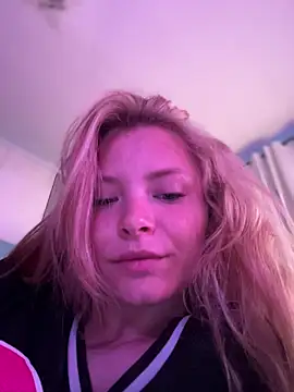 Snapshot of AnastasiaAniess chatting on 04-02-26, 07:00 AnastasiaAniess online show from 04-02-26, 07:00