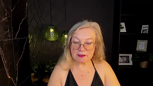 NataliMellow online show from 11-24-25, 01:11