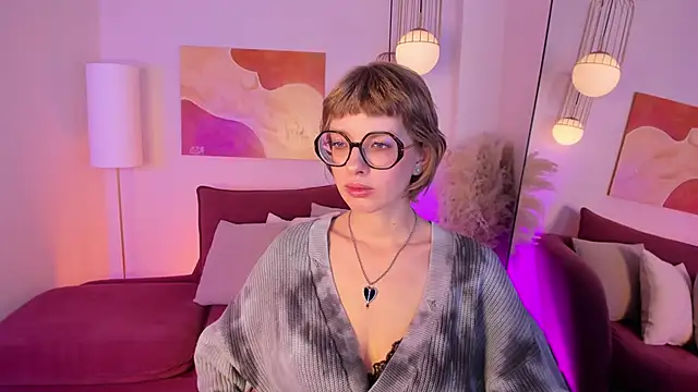 Snapshot of RubySoft chatting on 11-13-25, 09:03 RubySoft online show from 11-13-25, 09:03