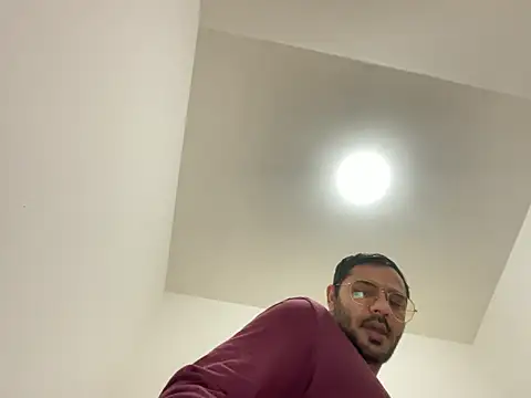 Snapshot of Enderson007 chatting on 11-24-25, 02:06 Enderson007 online show from 11-24-25, 02:06