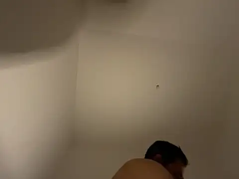 Snapshot of Enderson007 chatting on 11-30-25, 11:20 Enderson007 online show from 11-30-25, 11:20