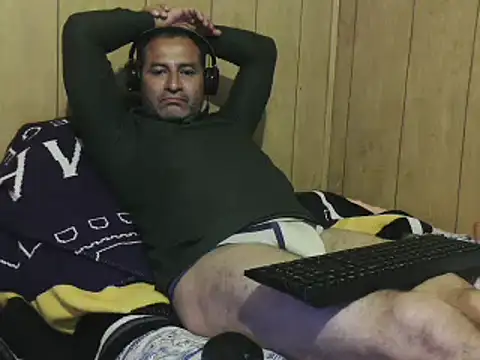 Snapshot of dantehot2020 chatting on 12-06-24, 02:46 dantehot2020 online show from 12-06-24, 02:46