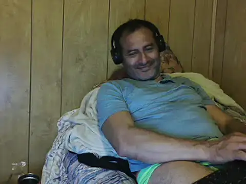 Snapshot of dantehot2020 chatting on 12-14-24, 12:22 dantehot2020 online show from 12-14-24, 12:22