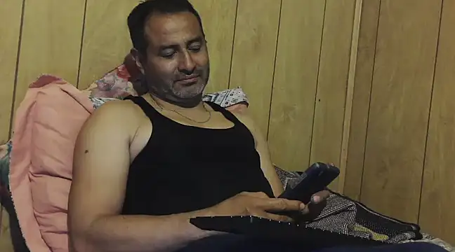 Snapshot of dantehot2020 chatting on 12-23-24, 11:06 dantehot2020 online show from 12-23-24, 11:06