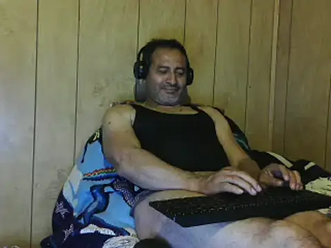 Snapshot of dantehot2020 chatting on 12-31-24, 01:57 dantehot2020 online show from 12-31-24, 01:57