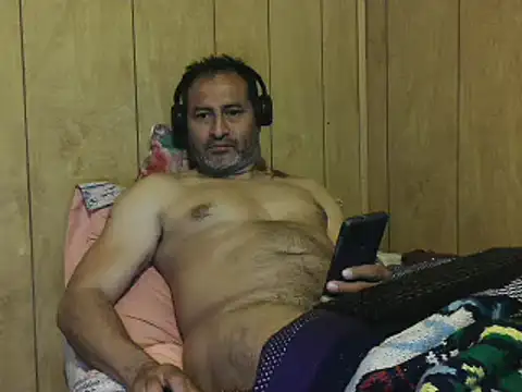 Snapshot of dantehot2020 chatting on 01-04-25, 02:56 dantehot2020 online show from 01-04-25, 02:56