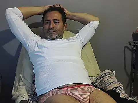 Snapshot of dantehot2020 chatting on 01-19-25, 05:07 dantehot2020 online show from 01-19-25, 05:07