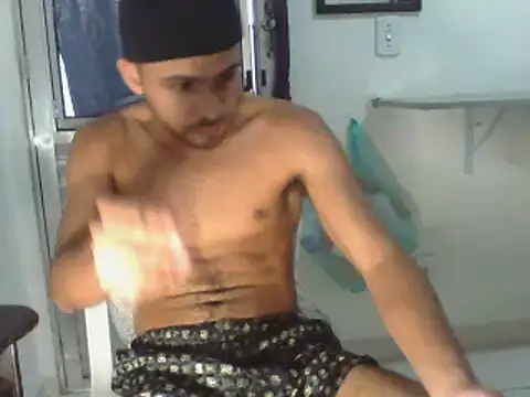 Snapshot of LoudLikeness chatting on 02-28-25, 12:31 LoudLikeness online show from 02-28-25, 12:31