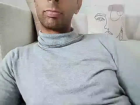 Snapshot of thetunisensexyguy chatting on 11-03-25, 02:29 thetunisensexyguy online show from 11-03-25, 02:29