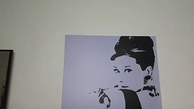 Snapshot of MatureOfKind chatting on 01-27-25, 08:29 MatureOfKind online show from 01-27-25, 08:29