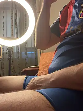 Snapshot of MarkReeds chatting on 01-26-25, 02:30 MarkReeds online show from 01-26-25, 02:30