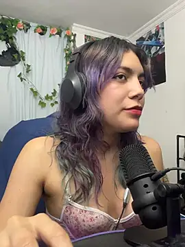 VaioletUwU online show from 03-29-26, 02:33