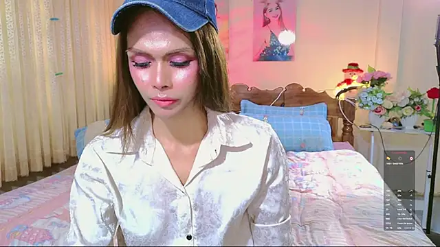 Snapshot of ribbinpink chatting on 06-06-26, 03:22 ribbinpink online show from 06-06-26, 03:22