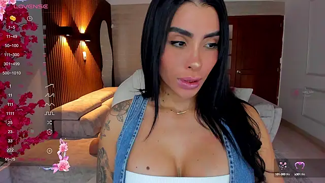 Sarah Stone  online show from 09-17-25, 07:37