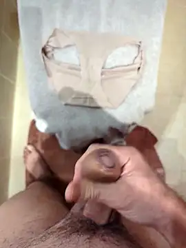 Snapshot of domjoab chatting on 11-27-25, 11:07 domjoab online show from 11-27-25, 11:07