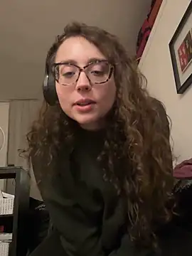 Snapshot of ladyturtle chatting on 03-19-26, 11:31 ladyturtle online show from 03-19-26, 11:31