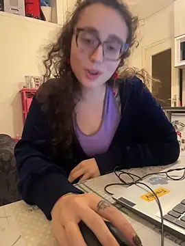 ladyturtle online show from 04-25-26, 08:50