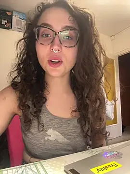 ladyturtle online show from 05-12-26, 02:47