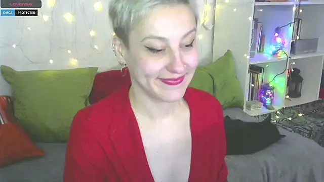 Snapshot of MartaBounty chatting on 05-25-26, 11:22 MartaBounty online show from 05-25-26, 11:22