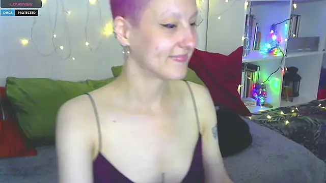 Snapshot of MartaBounty chatting on 06-14-26, 06:21 MartaBounty online show from 06-14-26, 06:21