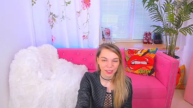 Snapshot of The_Deep_Passion chatting on 02-15-25, 11:17 The Deep Passion online show from 02-15-25, 11:17