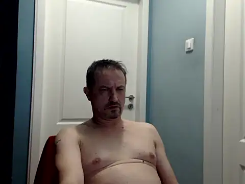 Snapshot of MisterFaithRO chatting on 05-02-26, 09:31 MisterFaithRO online show from 05-02-26, 09:31