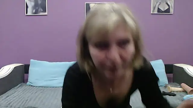 Snapshot of christine33 chatting on 12-15-24, 11:53 christine33 online show from 12-15-24, 11:53