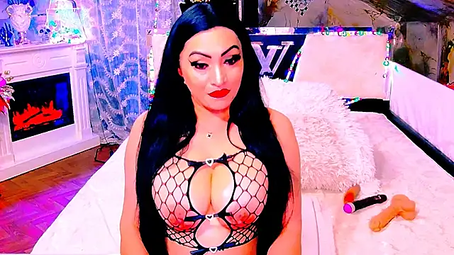 Snapshot of AmyraSunris chatting on 06-21-26, 08:33 AmyraSunris online show from 06-21-26, 08:33