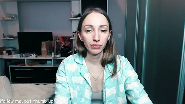 Snapshot of Natalimeowks chatting on 02-08-25, 10:18 Natalimeowks online show from 02-08-25, 10:18