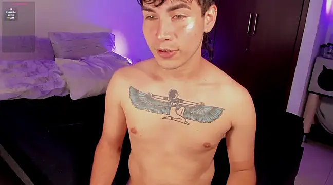 Snapshot of Ryan_picato chatting on 02-23-25, 07:49 Ryan picato online show from 02-23-25, 07:49