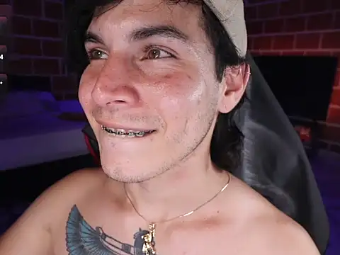 Snapshot of Ryan_picato chatting on 10-04-25, 10:52 Ryan picato online show from 10-04-25, 10:52