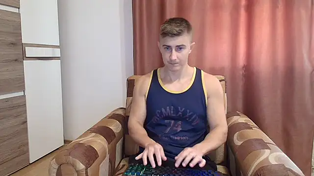 Todhorny9873 online show from 03-19-25, 06:57