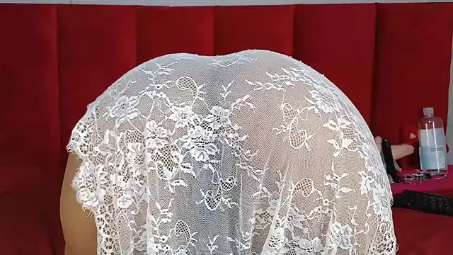 Snapshot of Sexycandyxxx chatting on 03-01-25, 08:02 Sexycandyxxx online show from 03-01-25, 08:02