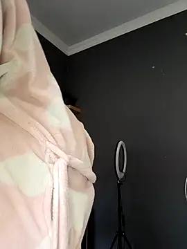 SWEETDOLLY29XX online show from 12-04-25, 09:51