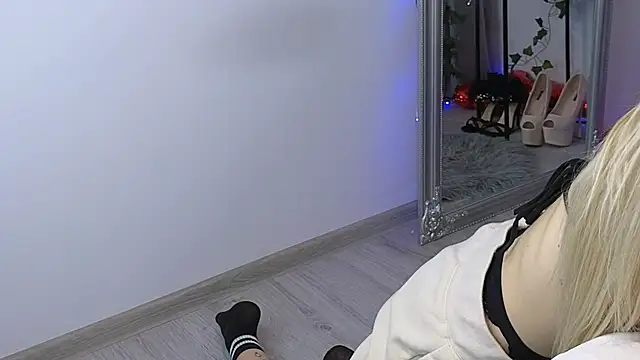 JuliaJuliette online show from 03-10-25, 11:38