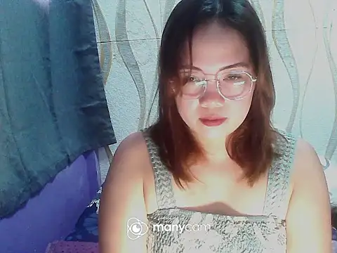 BURBERRY69 online show from 10-08-25, 04:54