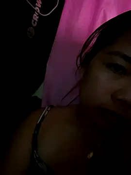 BURBERRY69 online show from 11-23-25, 06:57