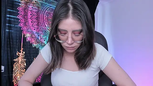 HazelKush online show from 01-10-25, 06:49