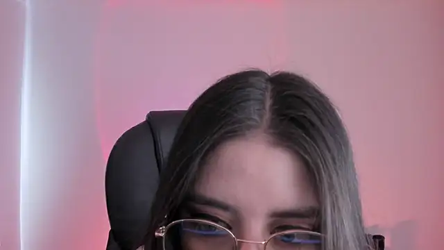 HazelKush online show from 09-22-25, 04:20