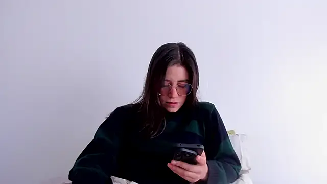 HazelKush online show from 12-20-25, 02:02