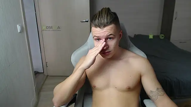 Sunny-Girl1 online show from 03-19-25, 07:29